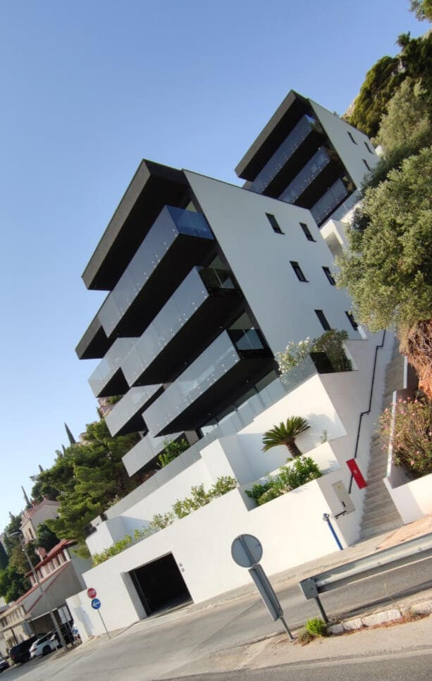 double-multi-apartment-building-4