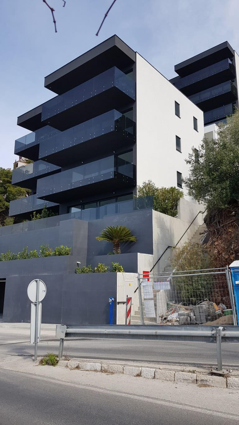 double-multi-apartment-building-6